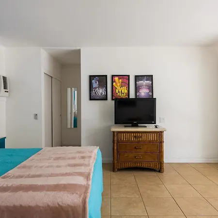 Monkey Tree Hotel By Avantstay Stylish Hotel In Palm Springs W Pool Exterior foto