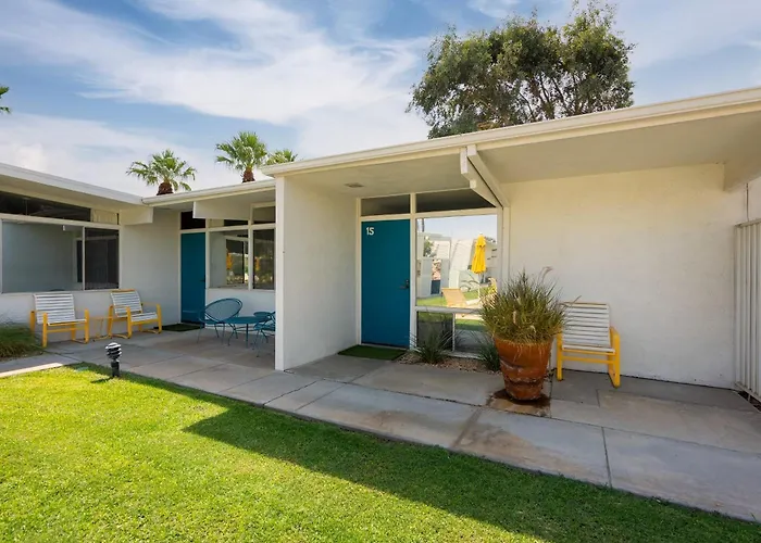 Monkey Tree Hotel By Avantstay Stylish Hotel In Palm Springs W Pool