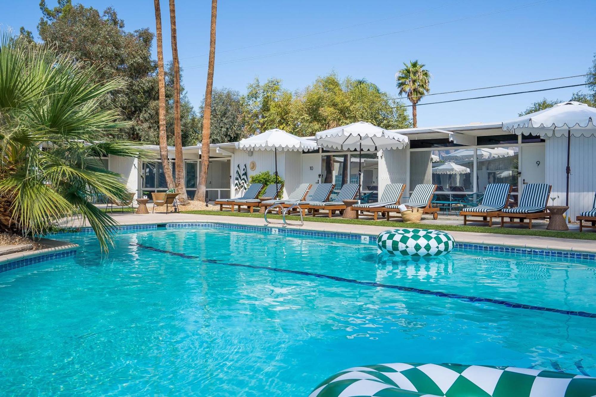 Hotel Monkey Tree By Avantstay Stylish In W Pool Palm Springs