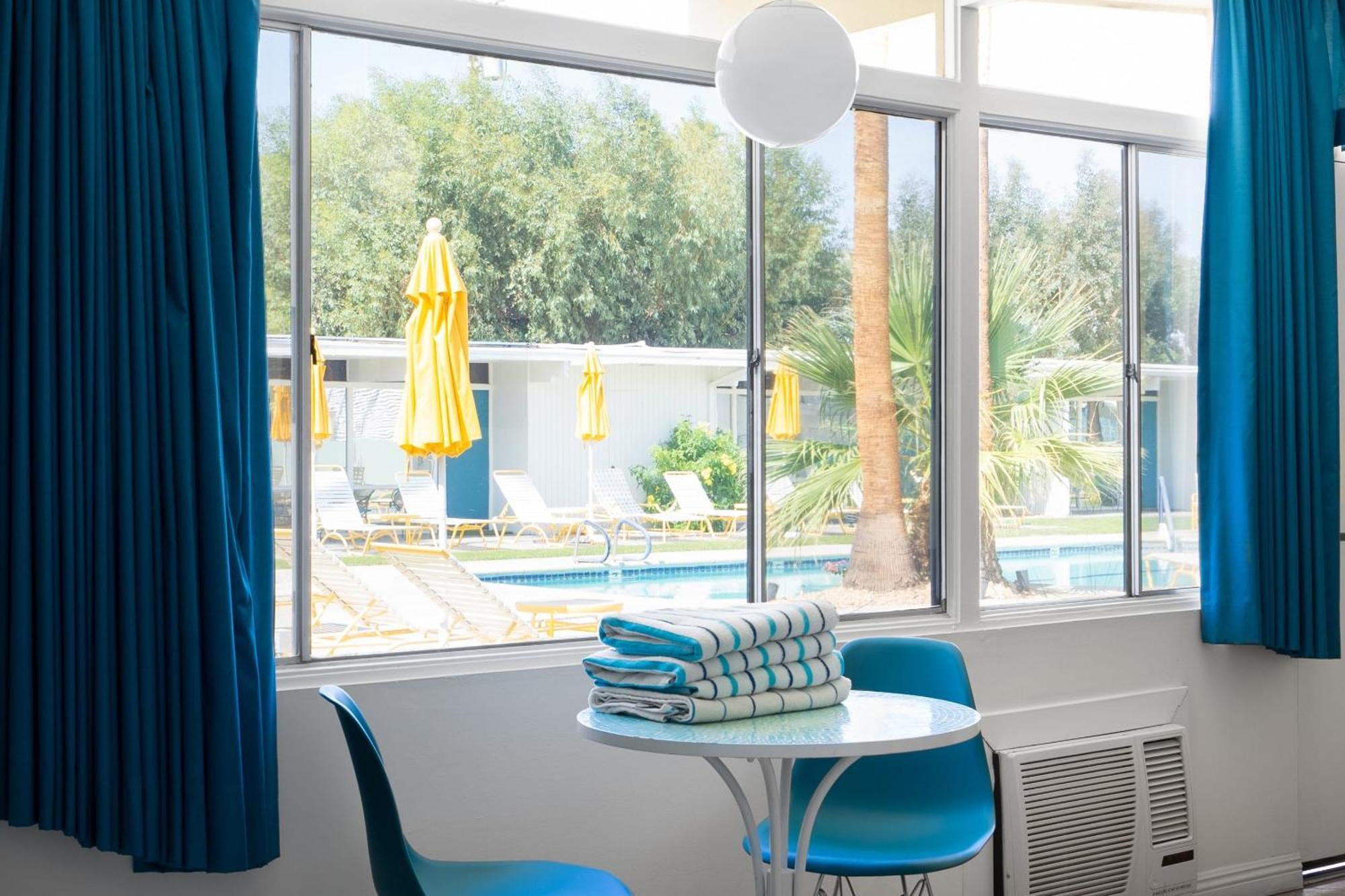 Monkey Tree By Avantstay Stylish In W Pool Hotel